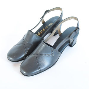 New 1960s Charcoal Grey Slingback Pumps Citations